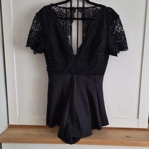 💙 Black Deep V Lacey Romper